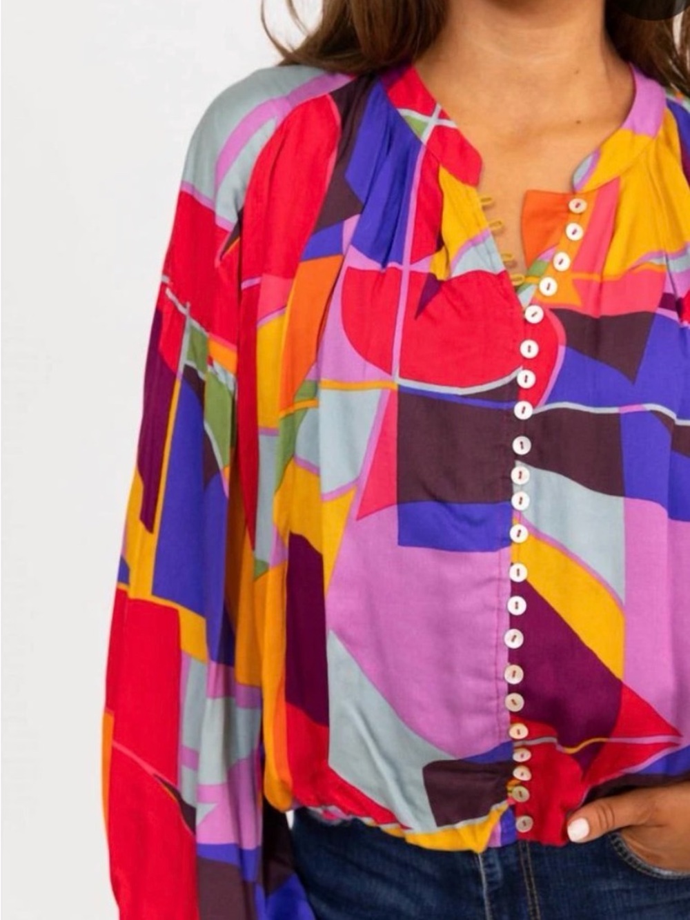 Karlie Bold Multicolor Geometric Button Blouse